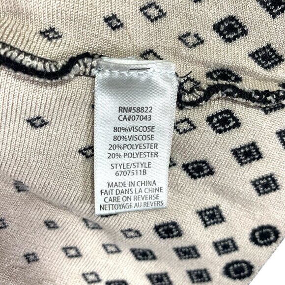 knit Mac Studio  skirt. Very stretchy. Black and white design flared size med - Picture 8 of 8